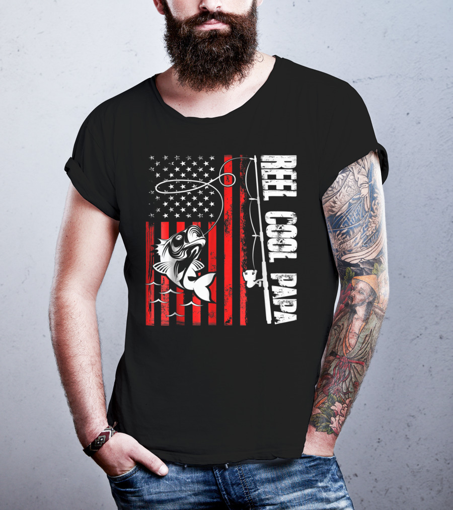 Reel Cool PAPA Fishing Lover American Flag T-Shirt