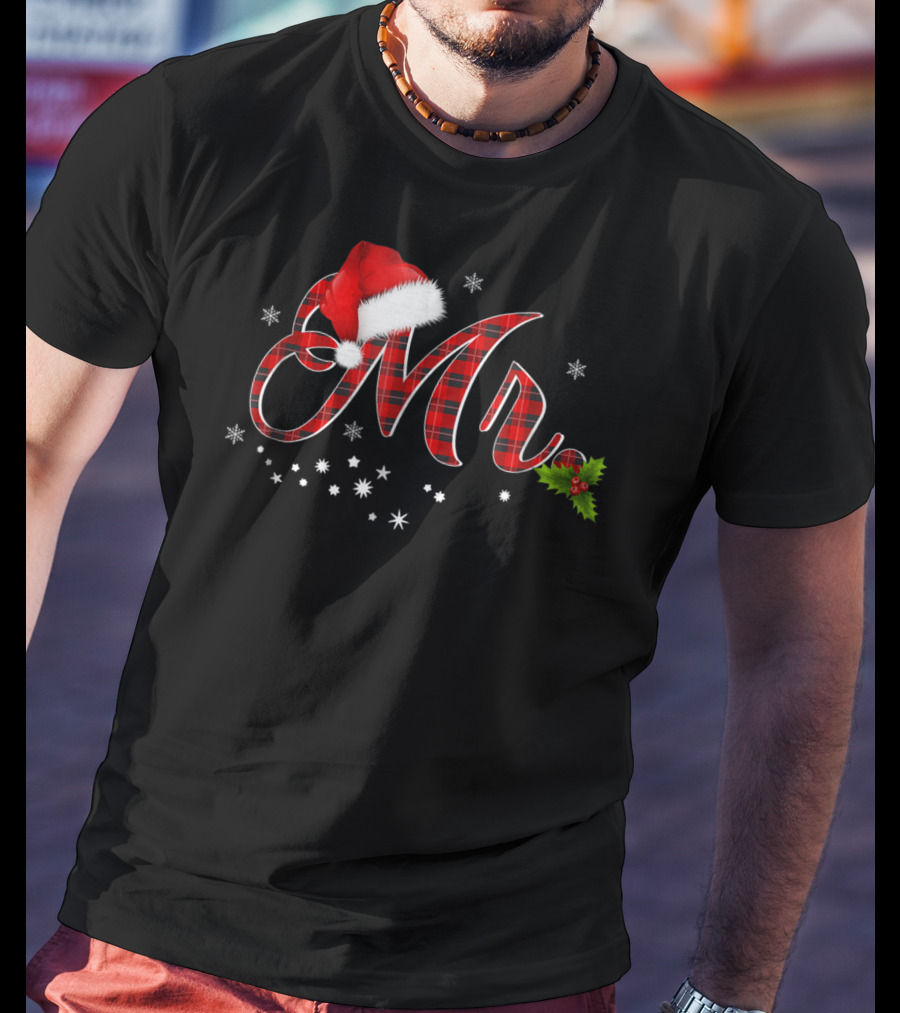 Mr Red Plaid Festive Santa Hat And Holly Matching T-Shirt