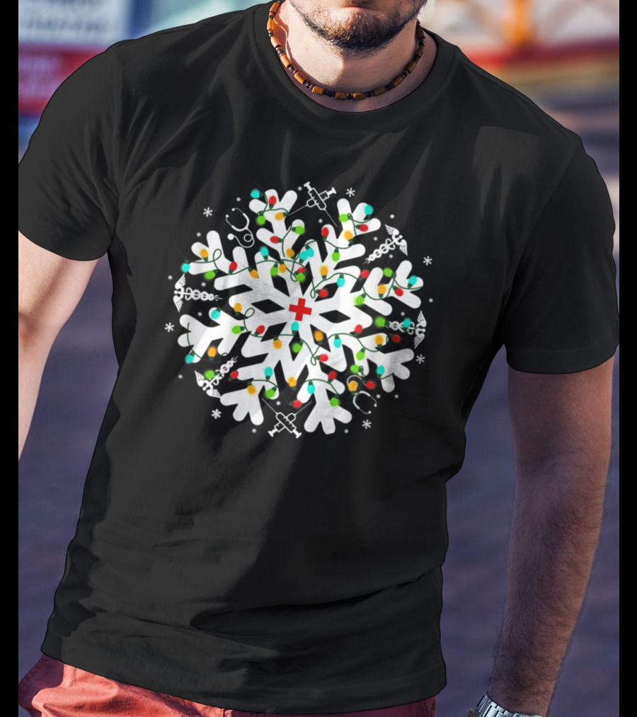 Merry Christmas Nurse Snowflakes With Stethoscope And Lights T-Shirt