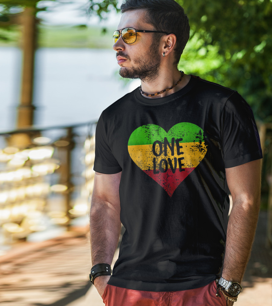 One Love Heart Rastafari Colors Jamaica T-Shirt
