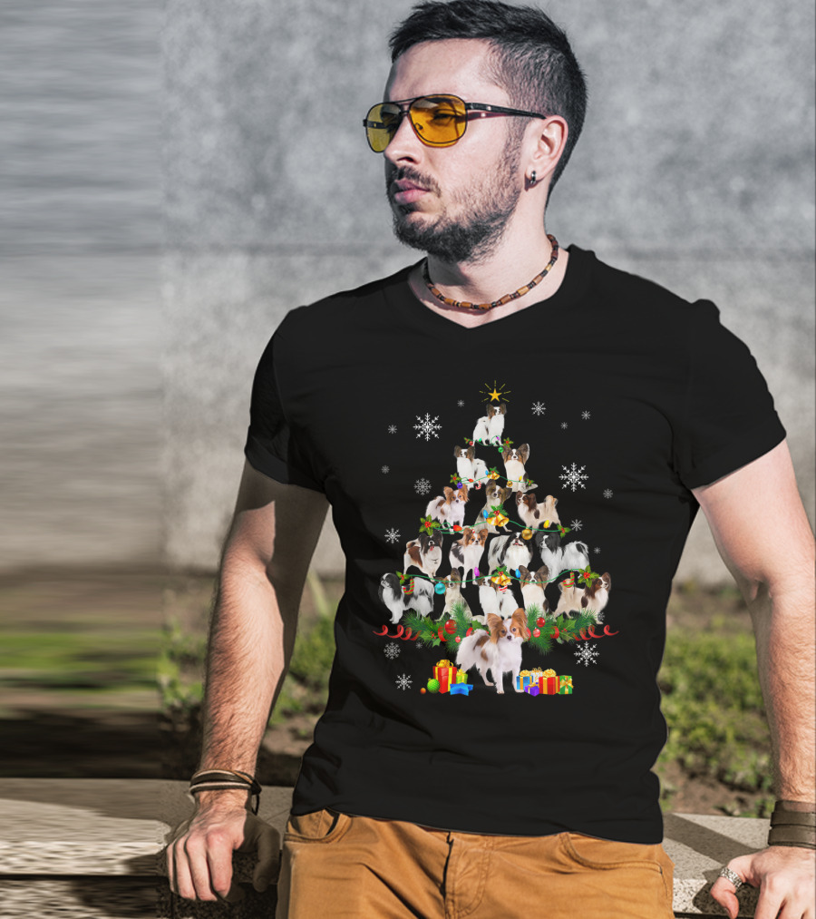 Papillon Dog Christmas Tree Lights With Snowflakes And Presents T-Shirt