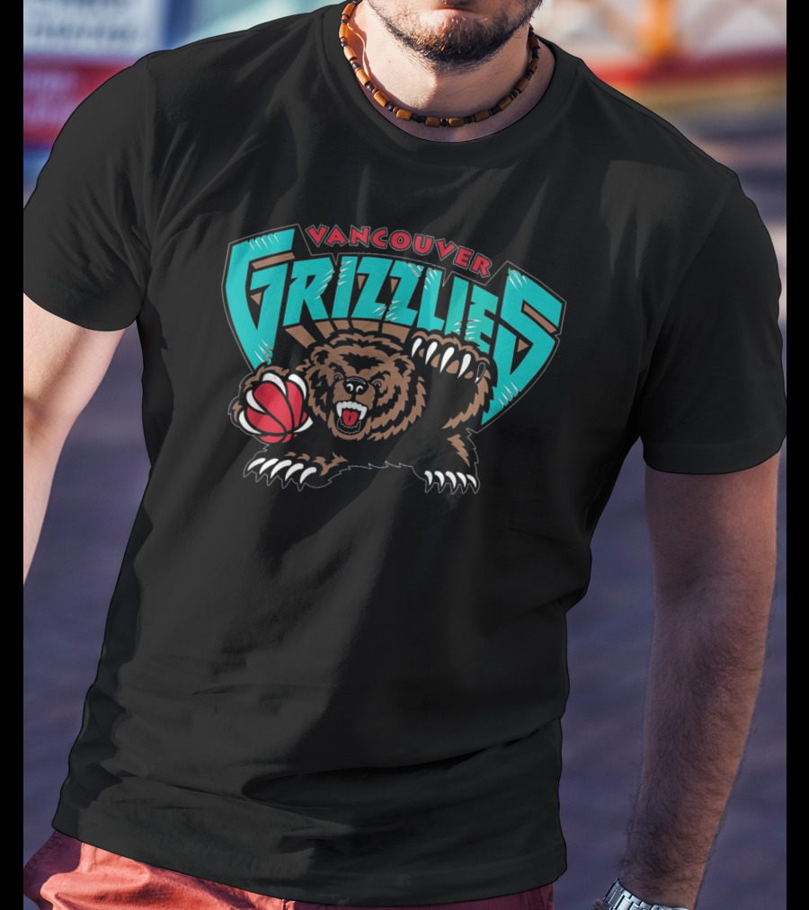 Vancouver Grizzlies Bear Holding Basketball T-Shirt