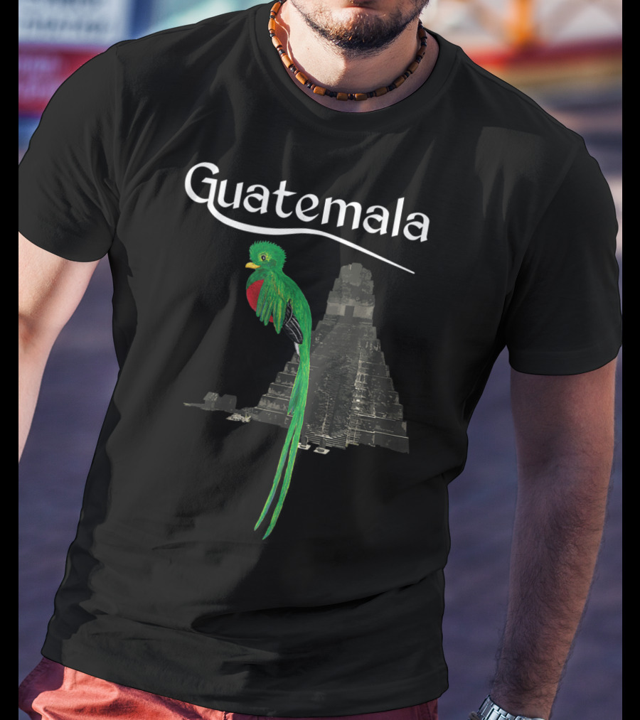 Guatemala Quetzal Chapin Vintage Maya Antigu Pyramid T-Shirt