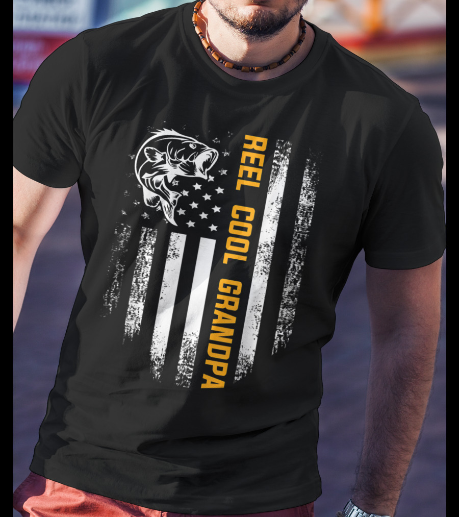 Reel Cool Grandpa Vintage Flag Fishing Bass Fish T-Shirt