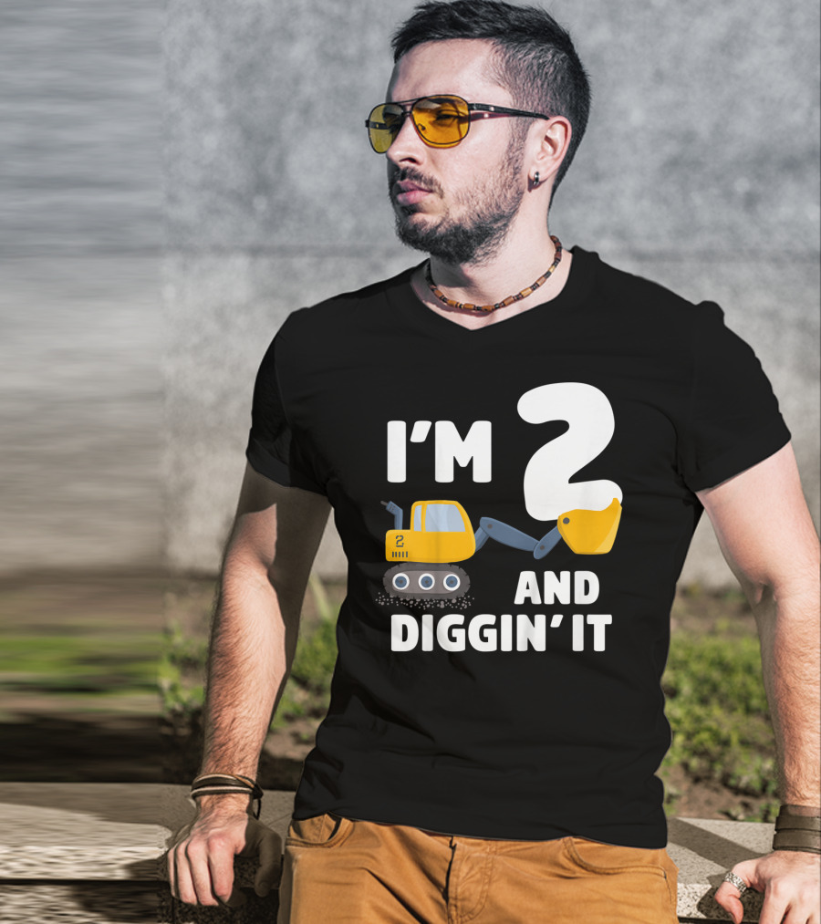I'm 2 And Diggin' It Kids Construction Truck 2nd Birthday Boy T-Shirt