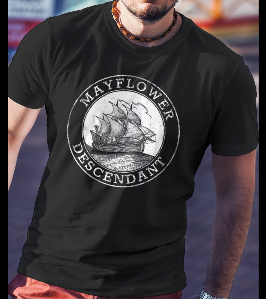 Mayflower Descendant 1620 Vintage Illustration Pre Ship Emblem T-Shirt