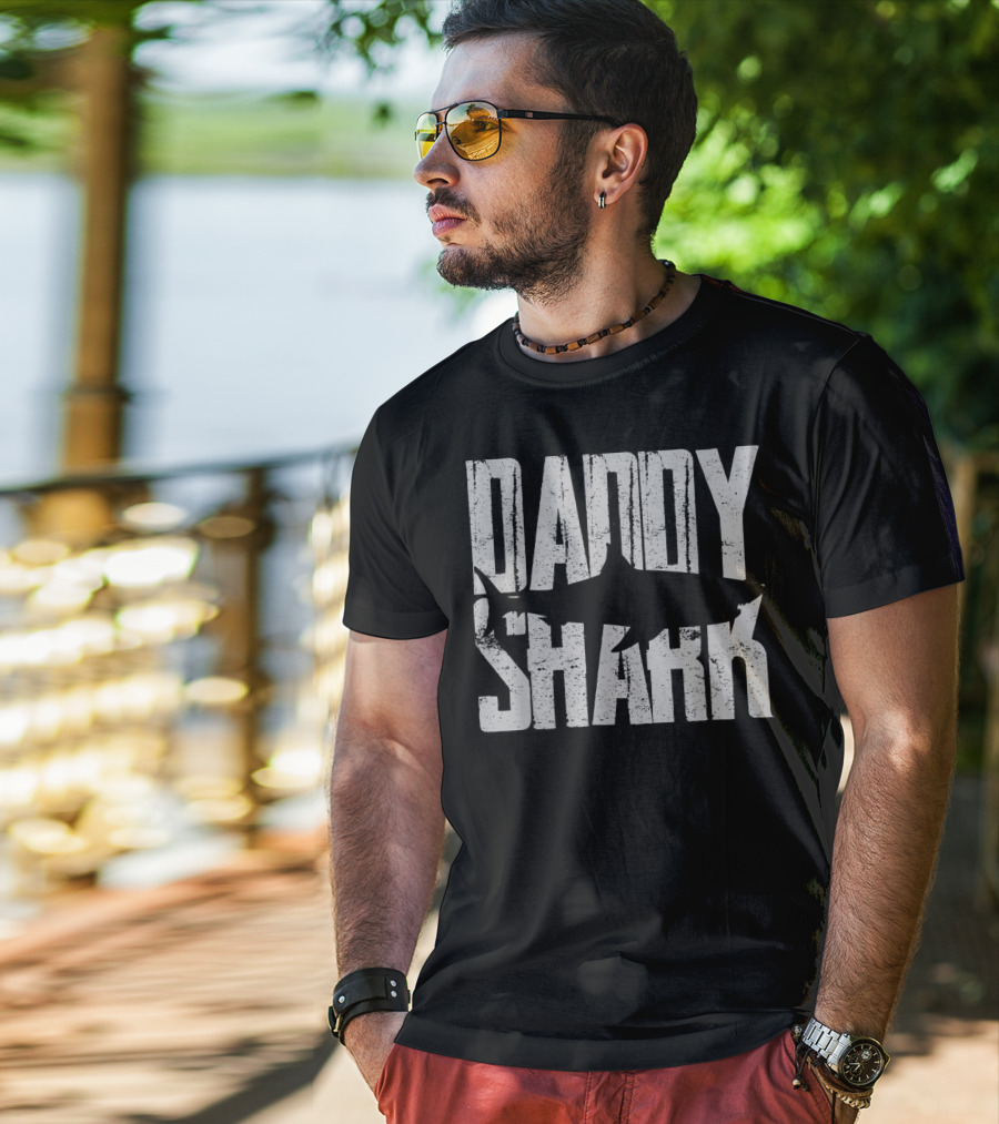 Daddy Shark Doo Doo Mens T-Shirt