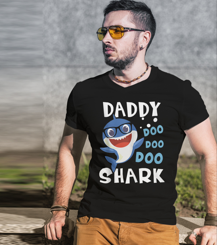 Daddy Shark Doo Doo Doo Funny Baby Mommy T-Shirt