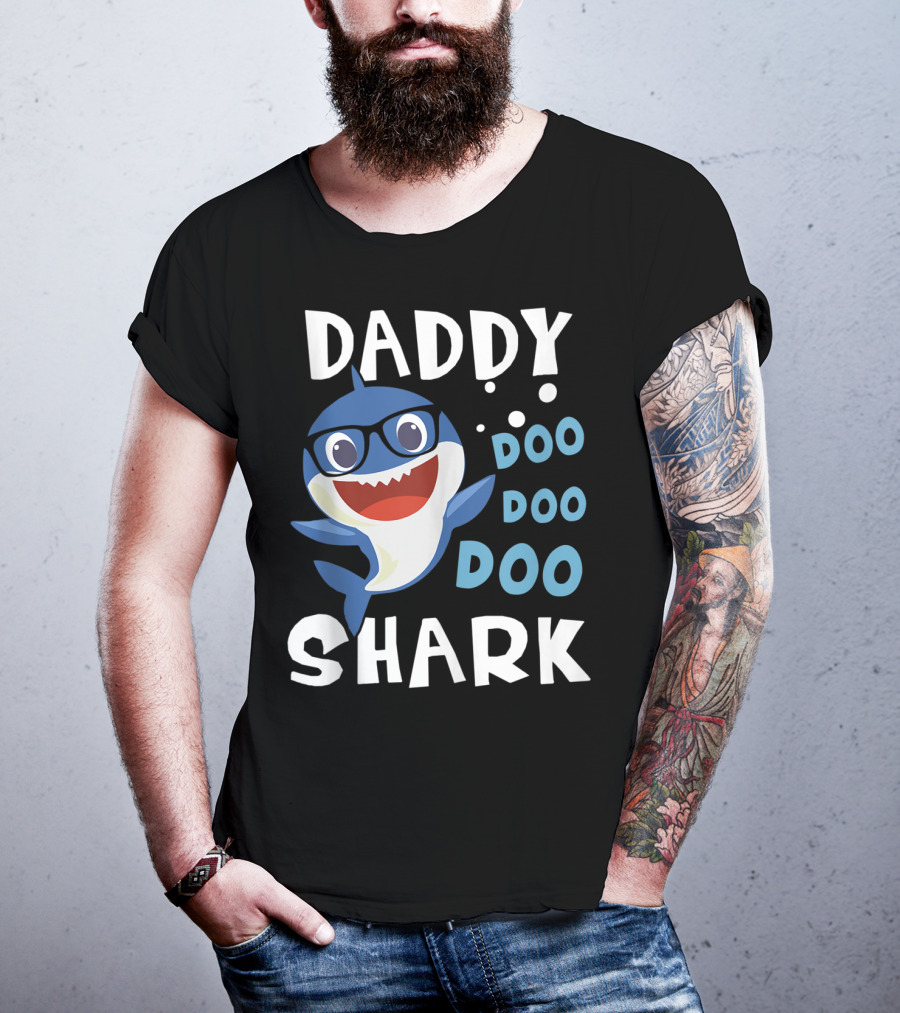 Daddy Shark Doo Doo Doo Funny Baby Mommy T-Shirt