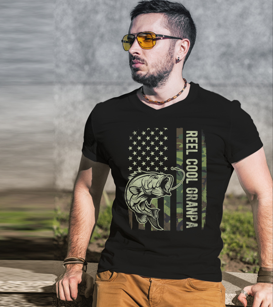 Mens Reel Cool Grandpa American Flag Fishing Camouflage T-Shirt
