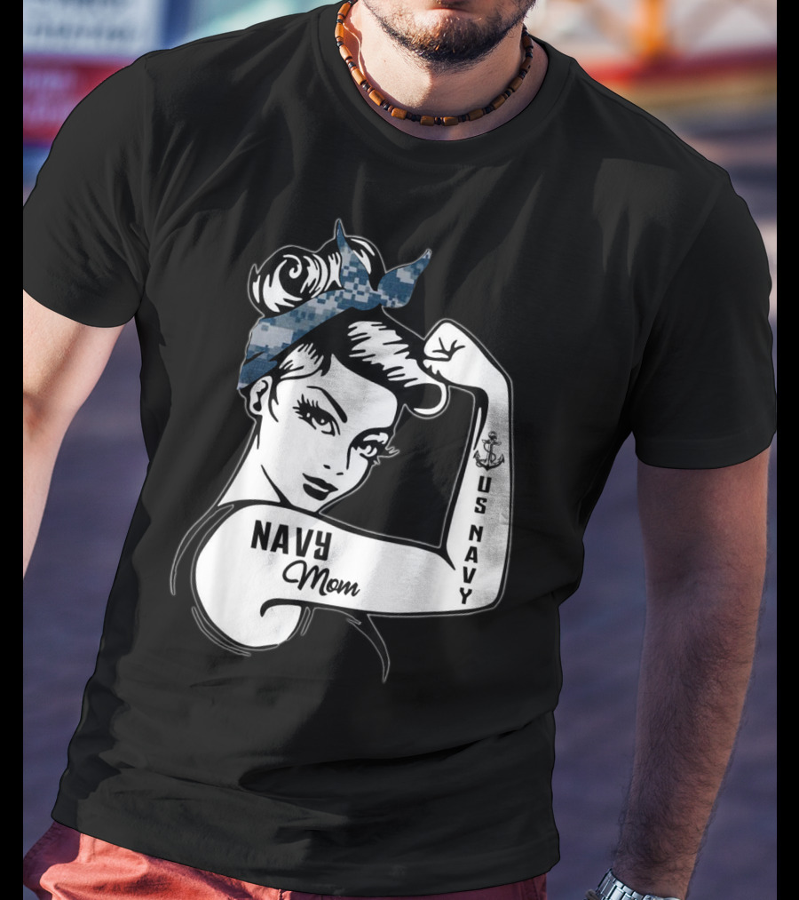 Navy Mom US Navy Strong Memorial Day T-Shirt
