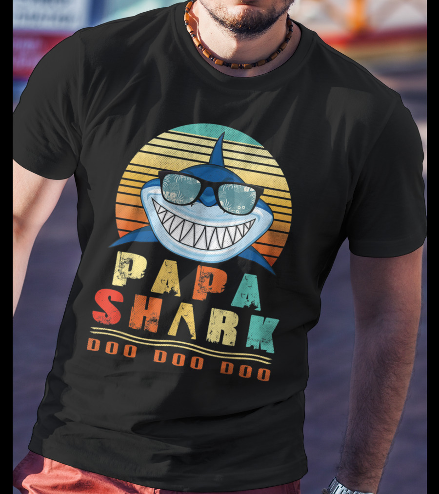 Papa Shark Doo Doo Doo Cool Sunglasses Retro Sunset Vibe T-Shirt