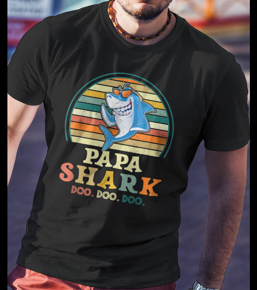 Papa Shark Doo Doo Doo Baby Mommy Funny Retro Stripes T-Shirt