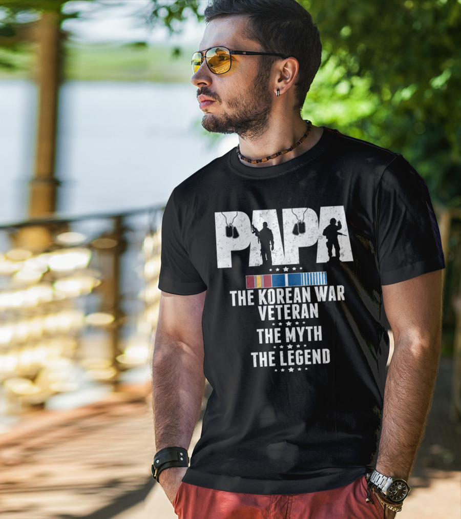 Papa Korean War Veteran Myth Legend With Medals T-Shirt