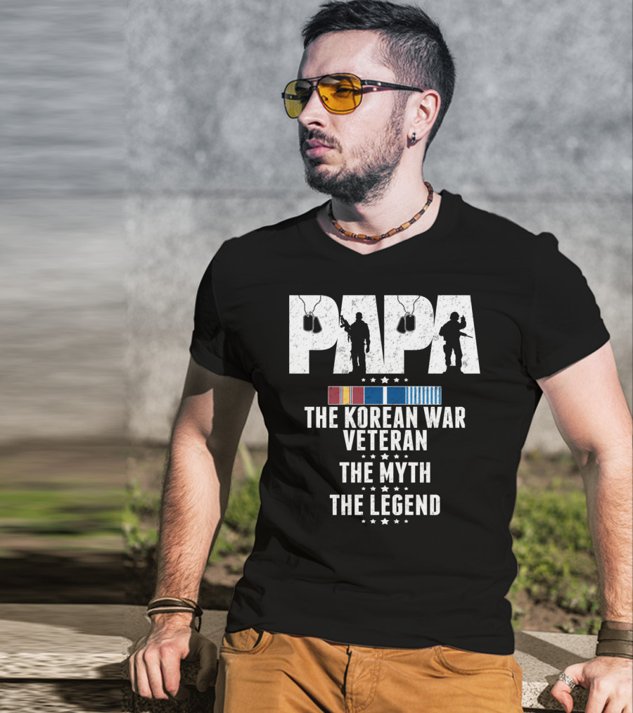 Papa Korean War Veteran Myth Legend With Medals T-Shirt