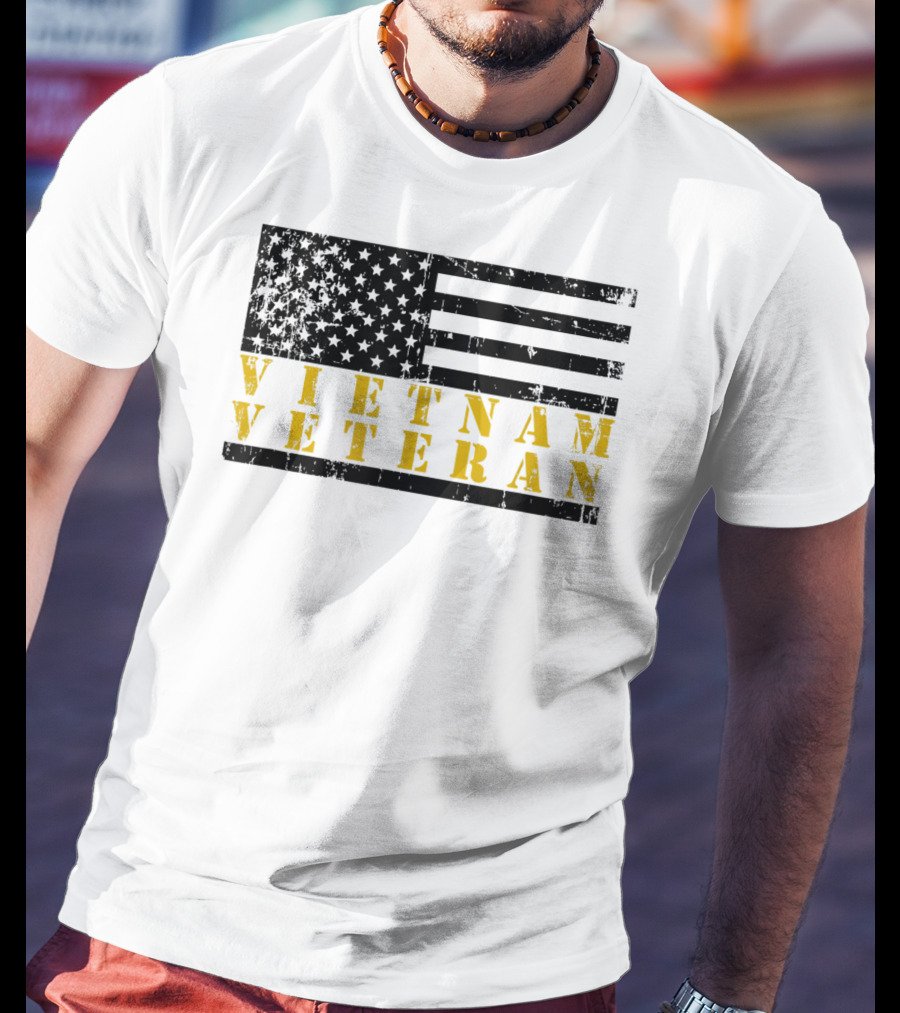 Vietnam Veteran Distressed Flag American T-Shirt