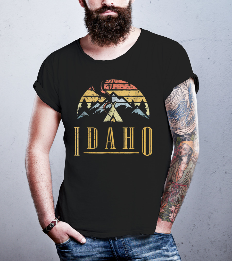 Idaho Vintage Mountains Campfire Retro Camping Scene T-Shirt