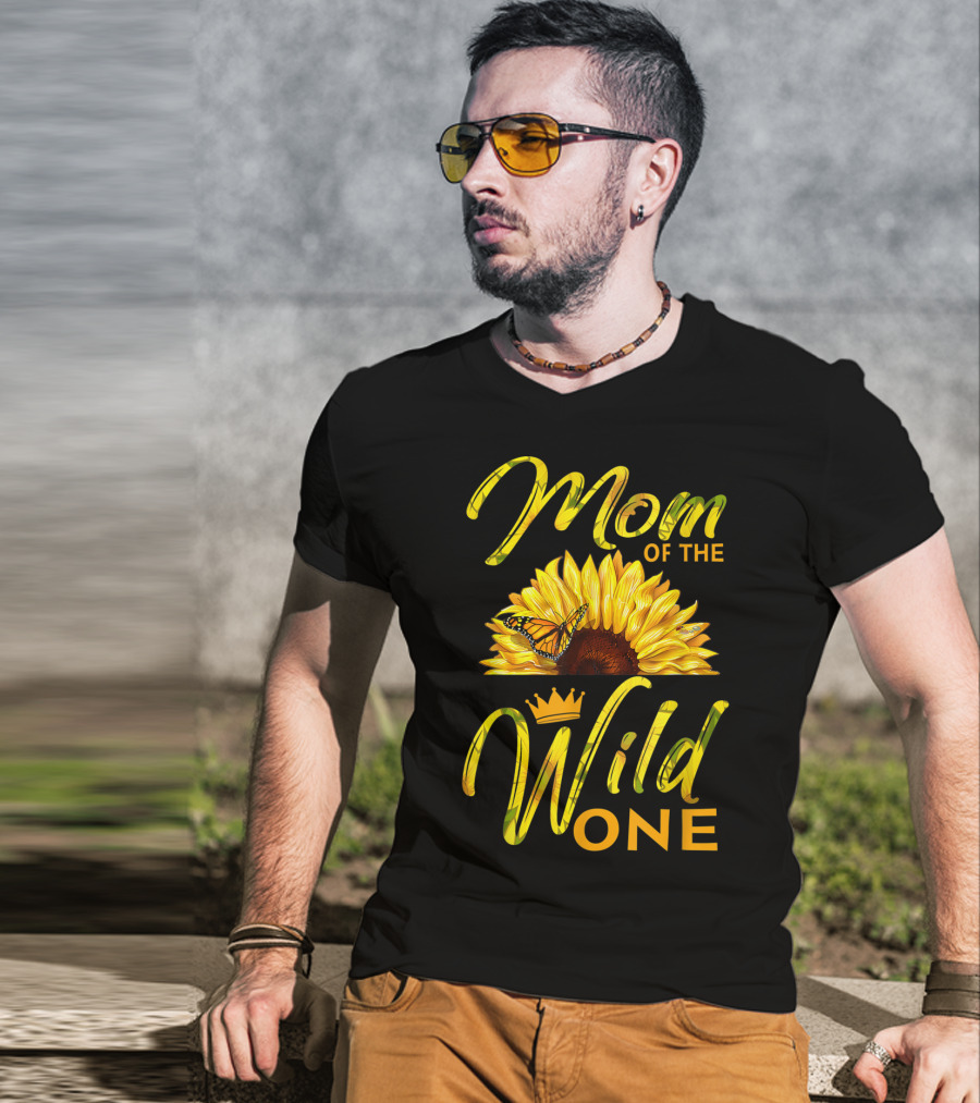 Mom Of The Wild One Sunflower Monarch Butterfly Crown T-Shirt