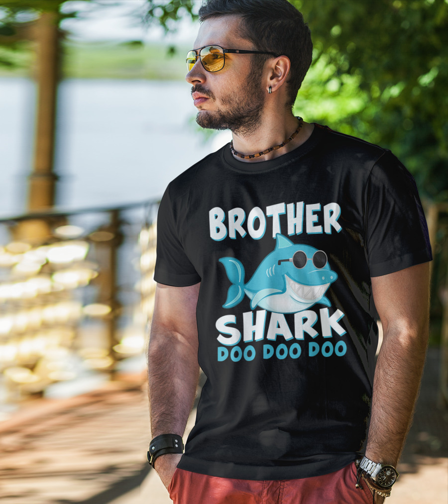 Brother Shark Doo Doo Doo Retro Vintage Father's Day T-Shirt