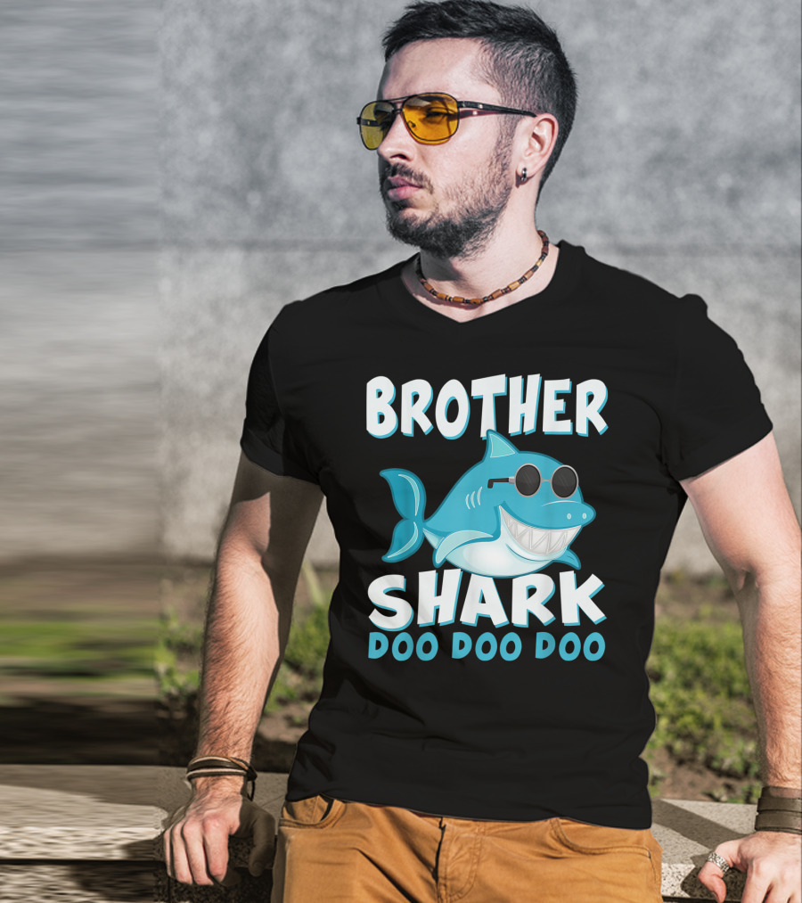 Brother Shark Doo Doo Doo Retro Vintage Father's Day T-Shirt
