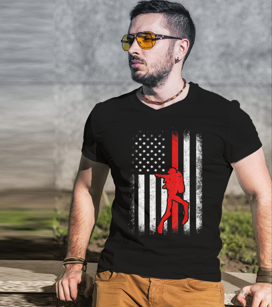 USA American Flag Red White Vintage Scuba Diving Iconic T-Shirt