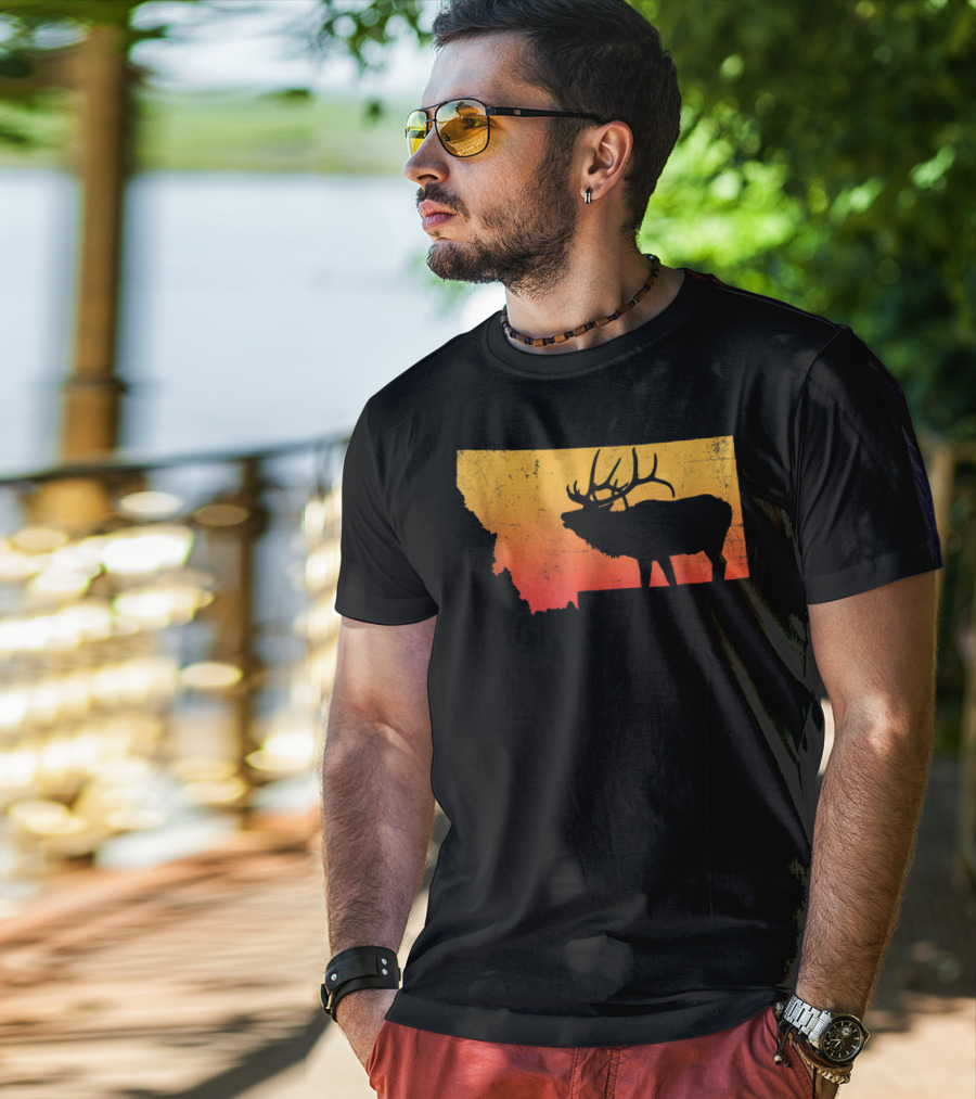 Montana Elk Silhouette Vintage Outdoors Sunset Scene T-Shirt
