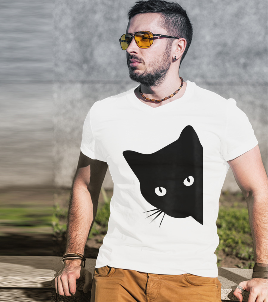Cat Lover Ladies Spy Cat Hidden Peeking Cat T-Shirt