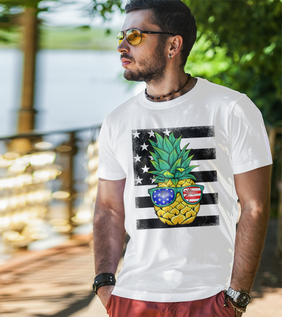 Hawaiian Pineapple With American Flag Sunglasses On Distressed Stars And Stripes Background T-Shirt