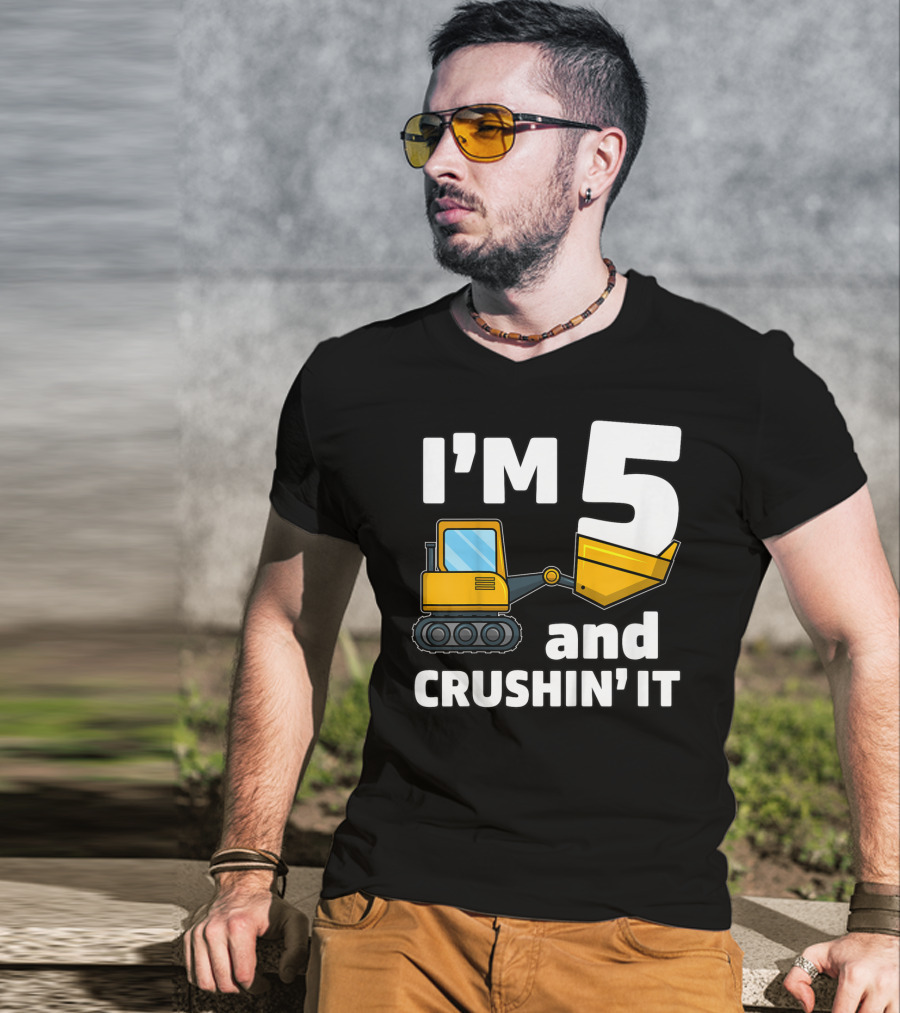 I'm 5 And Crushin' It Kids Construction Truck Birthday Boy T-Shirt