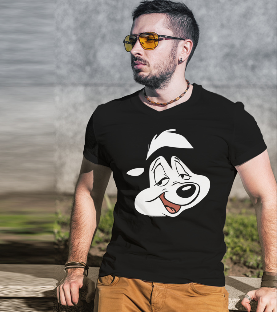Looney Tunes Pepe Le Pew Face Character Classic T-Shirt