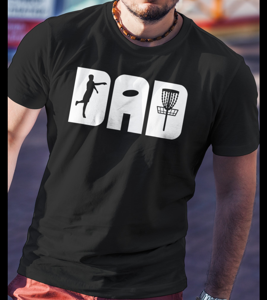 Funny Disc Golf Dad Throwing Frisbee Basket T-Shirt