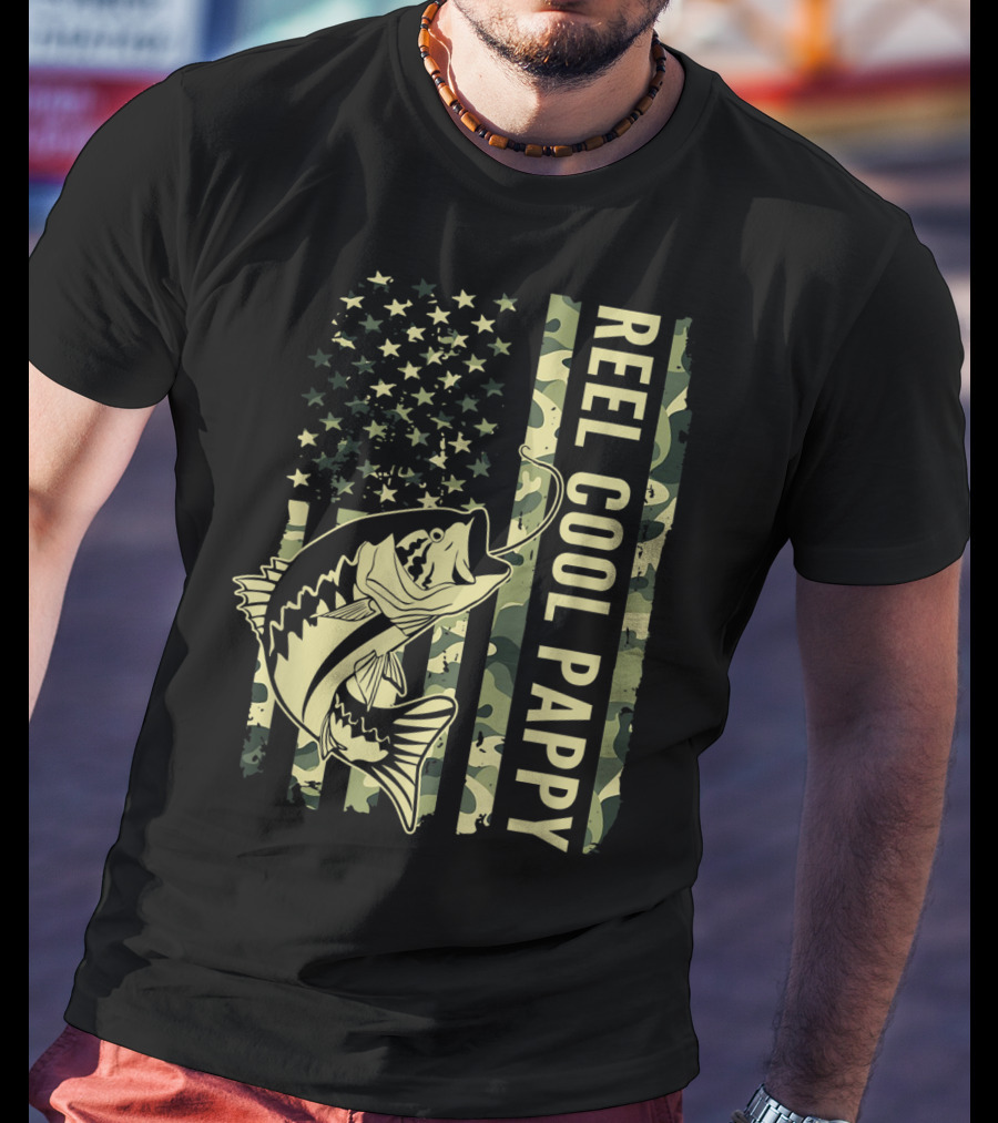 Mens Reel Cool Pappy Camouflage American Flag Fish T-Shirt