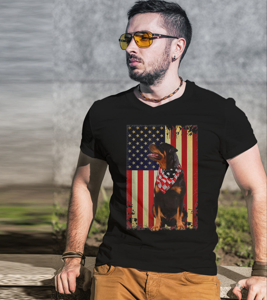 Rottweiler Smile American Flag Patriotic Independence T-Shirt