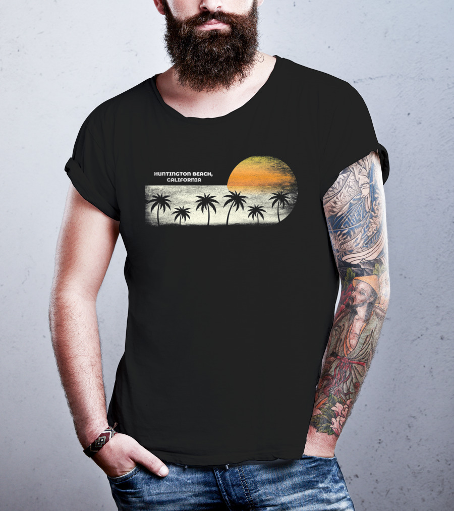 Huntington Beach California Vintage Ocean Sunset With Palm Trees T-Shirt