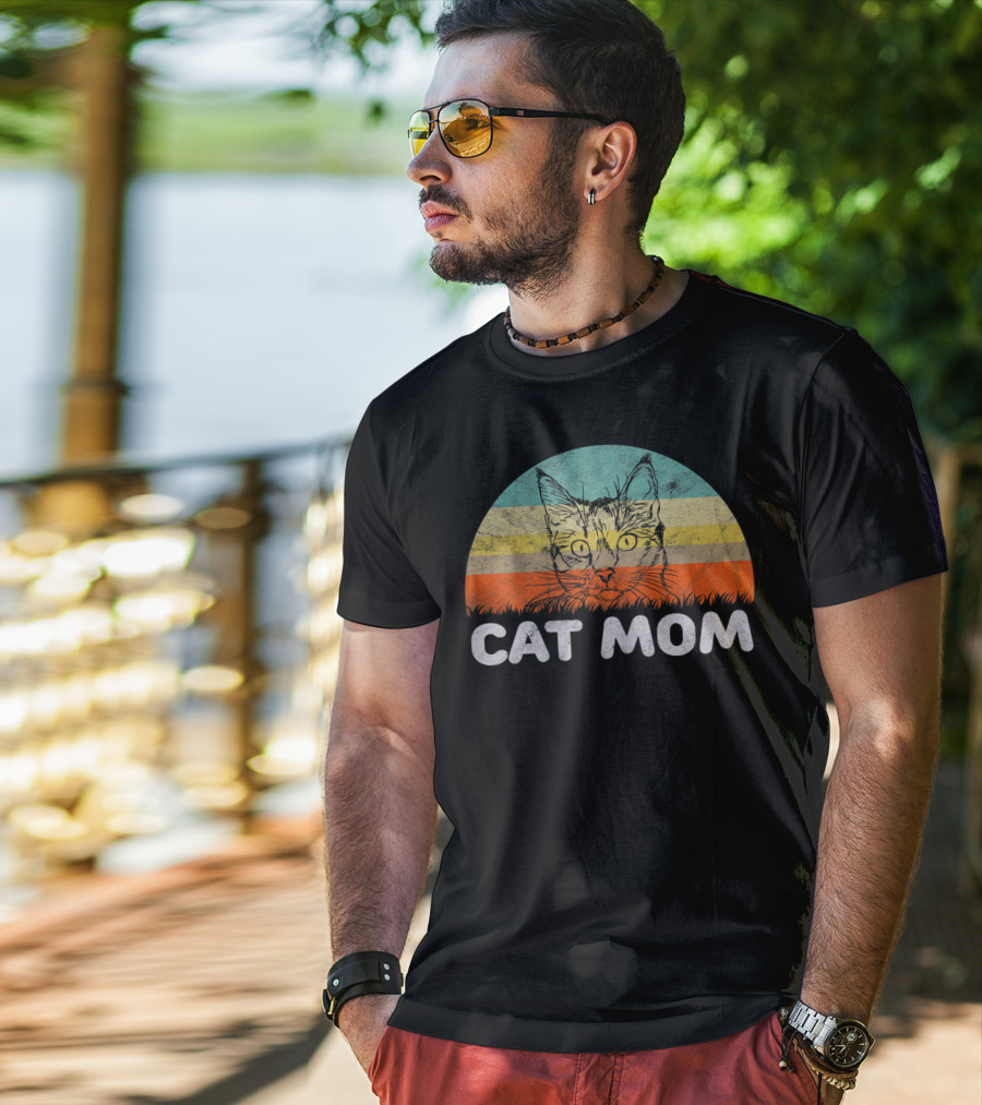 Retro Style Cat Mom With Vintage Sunset Stripes T-Shirt