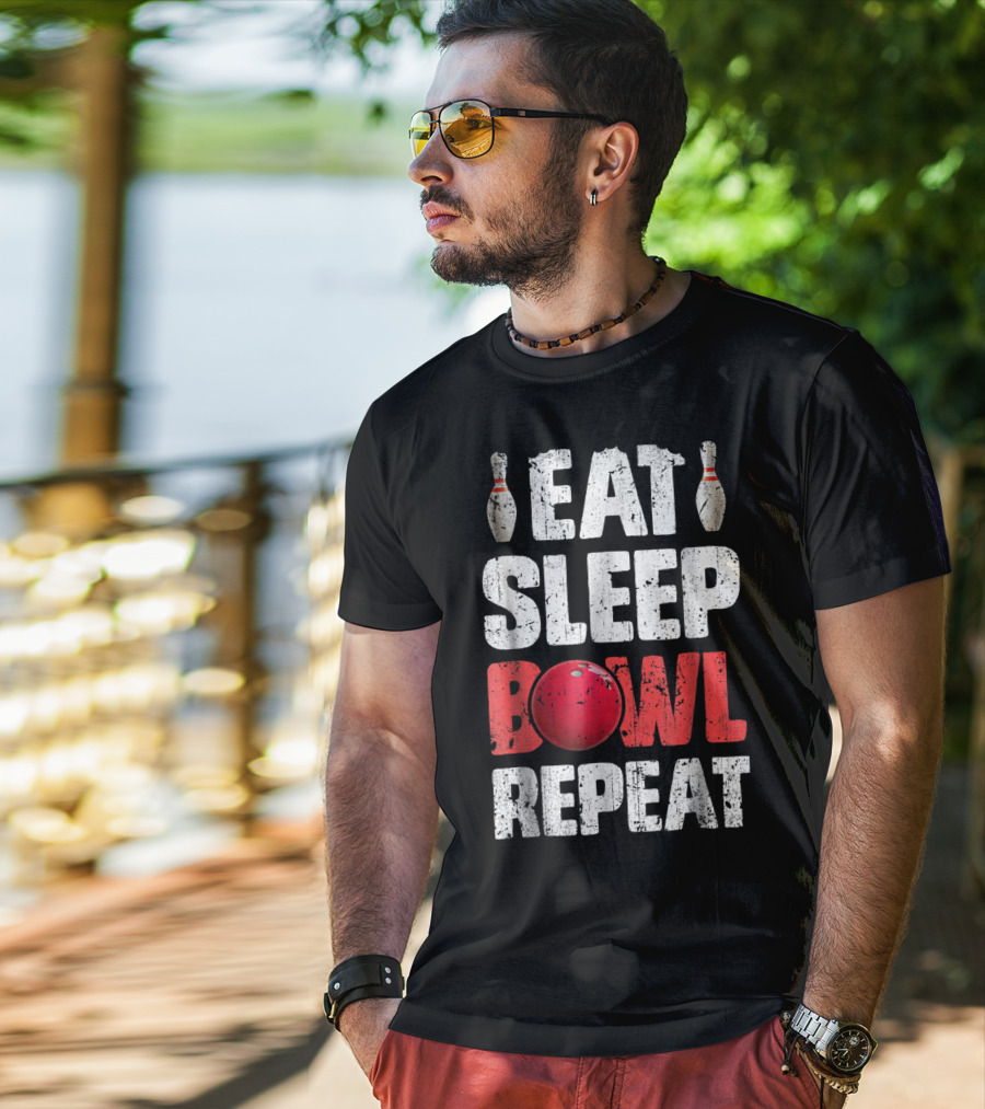Eat Sleep Bowl Repeat Bowling Pin Red Ball Bowlers T-Shirt