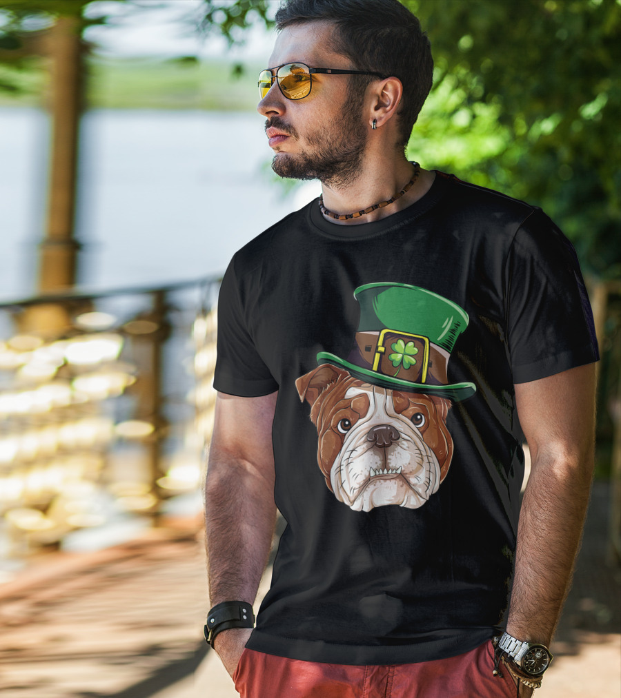 English Bulldog Wearing Leprechaun Hat St Patricks Day Dog T-Shirt