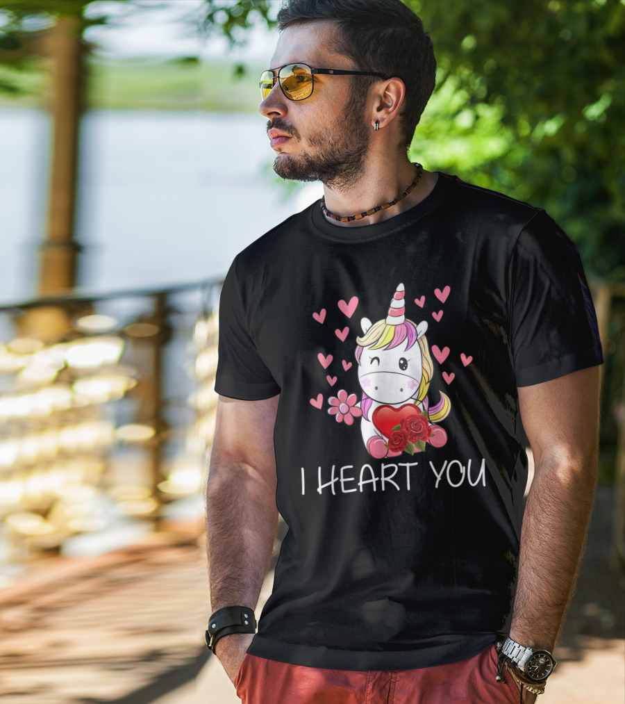 Girls Cute Unicorn I Heart You Roses Hearts T-Shirt