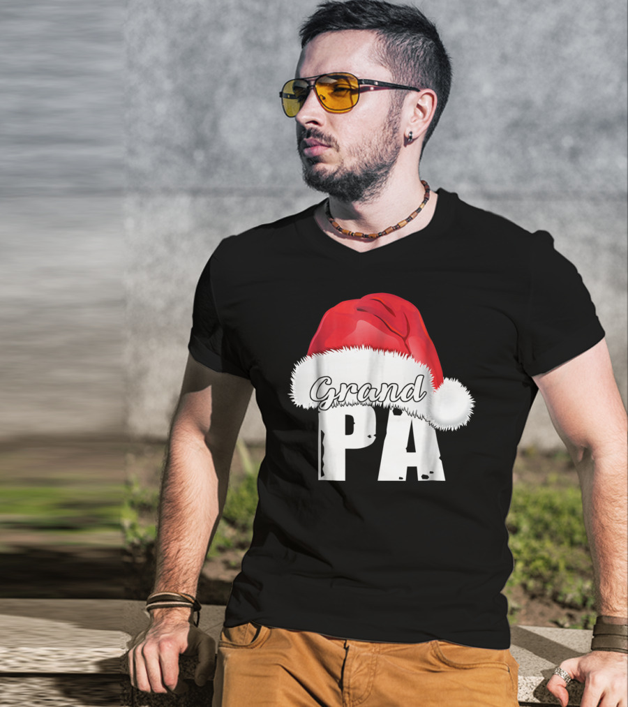 Grandpa Christmas Santa Hat Family Matching T-Shirt