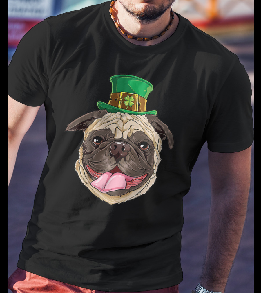Pug Leprechaun St Patricks Day Funny Dog Wearing Green Hat T-Shirt