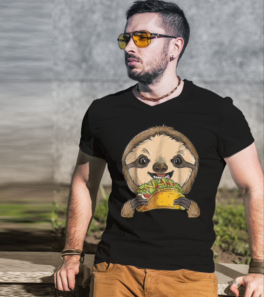 Sloth Enjoying A Taco Animal Tacos Lover T-Shirt