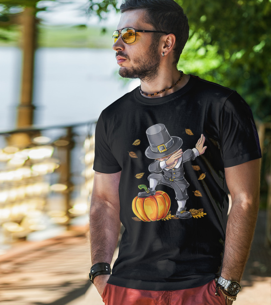 Thanksgiving Dabbing Pilgrim Boy Pumpkin Autumn Leaves T-Shirt