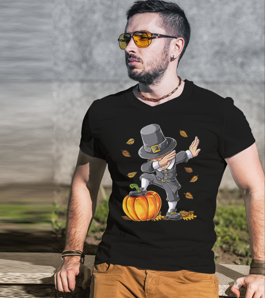 Thanksgiving Dabbing Pilgrim Boy Pumpkin Autumn Leaves T-Shirt