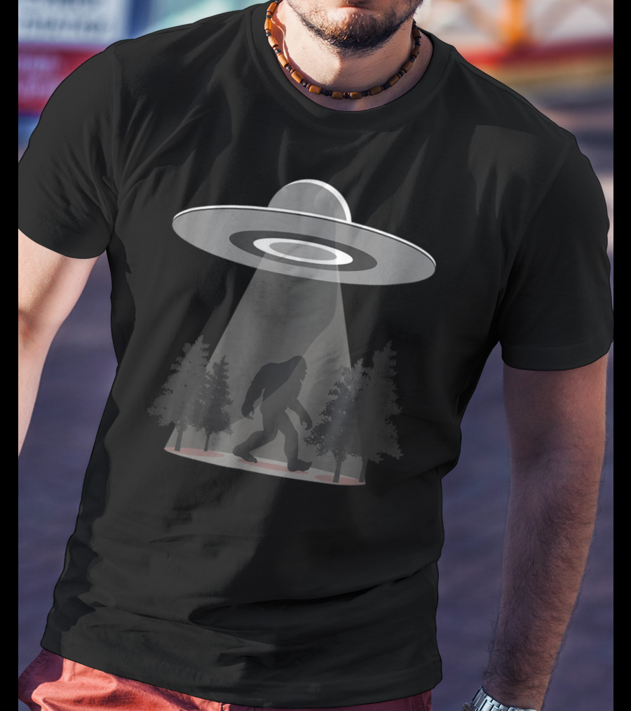 Bigfoot UFO Encounter In The Forest T-Shirt