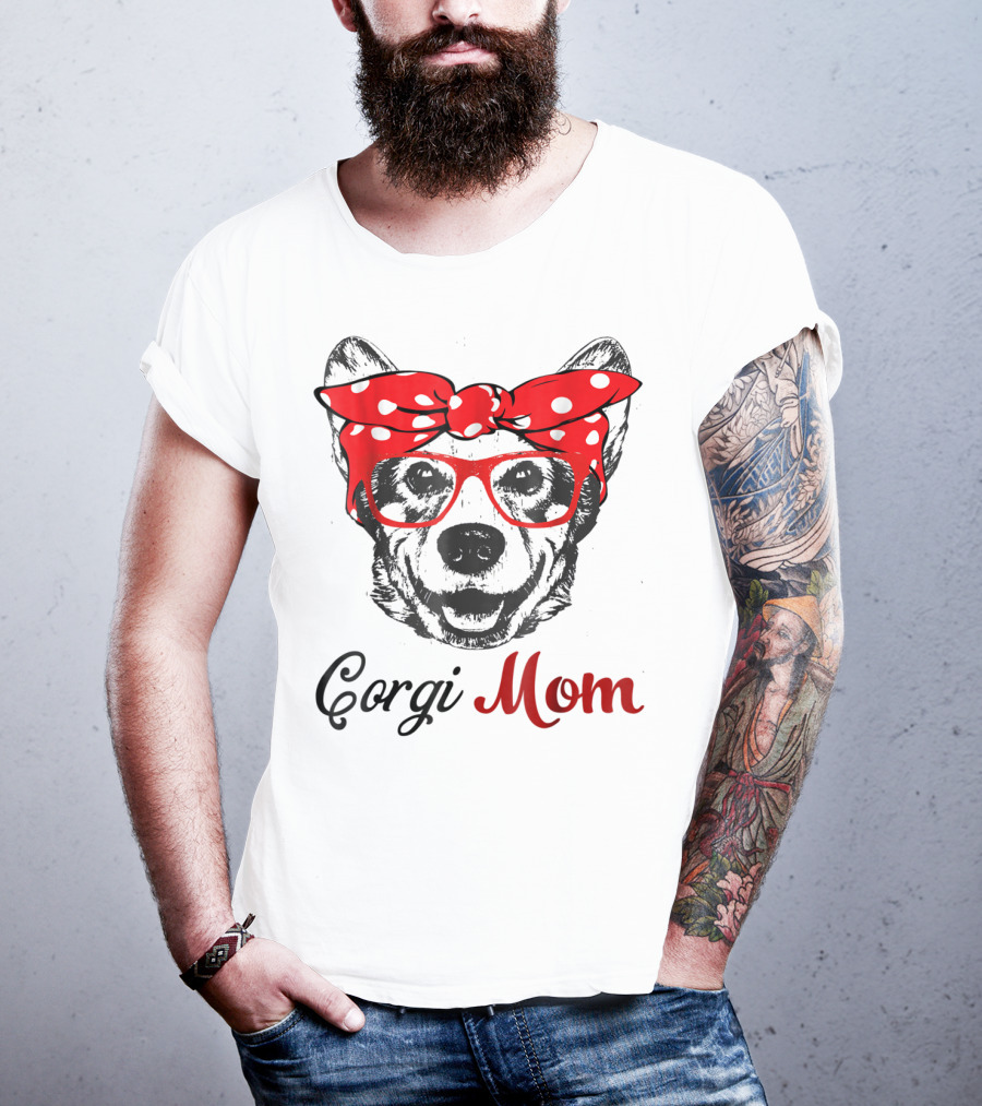 Corgi Mom Funny Hanging With Corgi T-Shirt