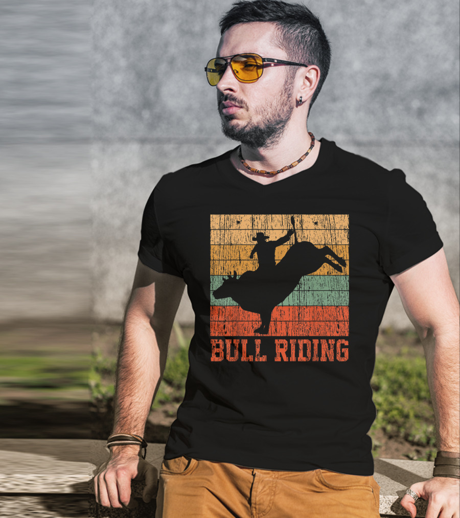 Bull Riding Vintage Rodeo Western Country Retro Cowboy T-Shirt