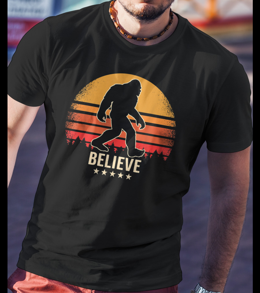 Believe Sunset Bigfoot Silhouette Retro Stars Forest T-Shirt