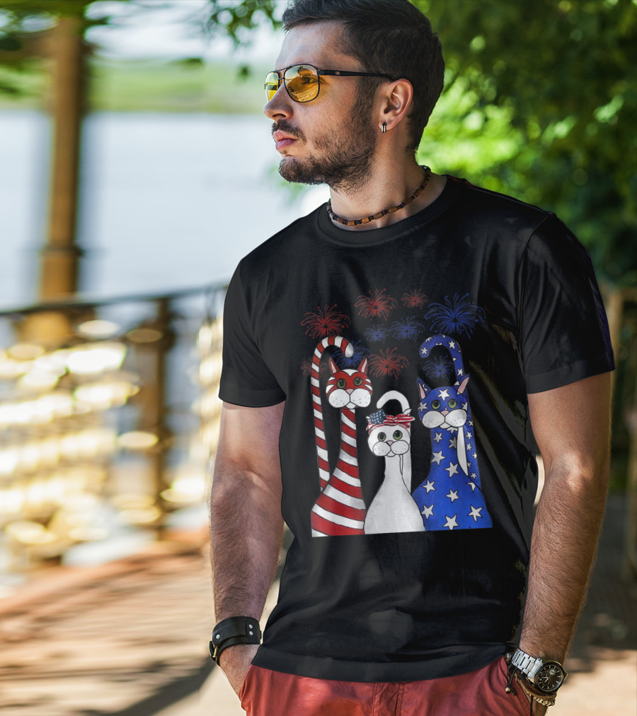 Cat Red White Blue American Flag Patriotic Fireworks T-Shirt