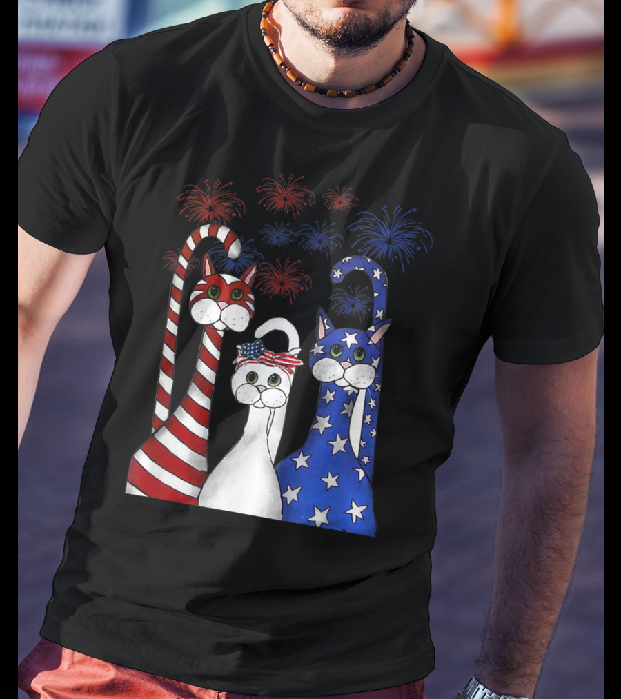 Cat Red White Blue American Flag Patriotic Fireworks T-Shirt