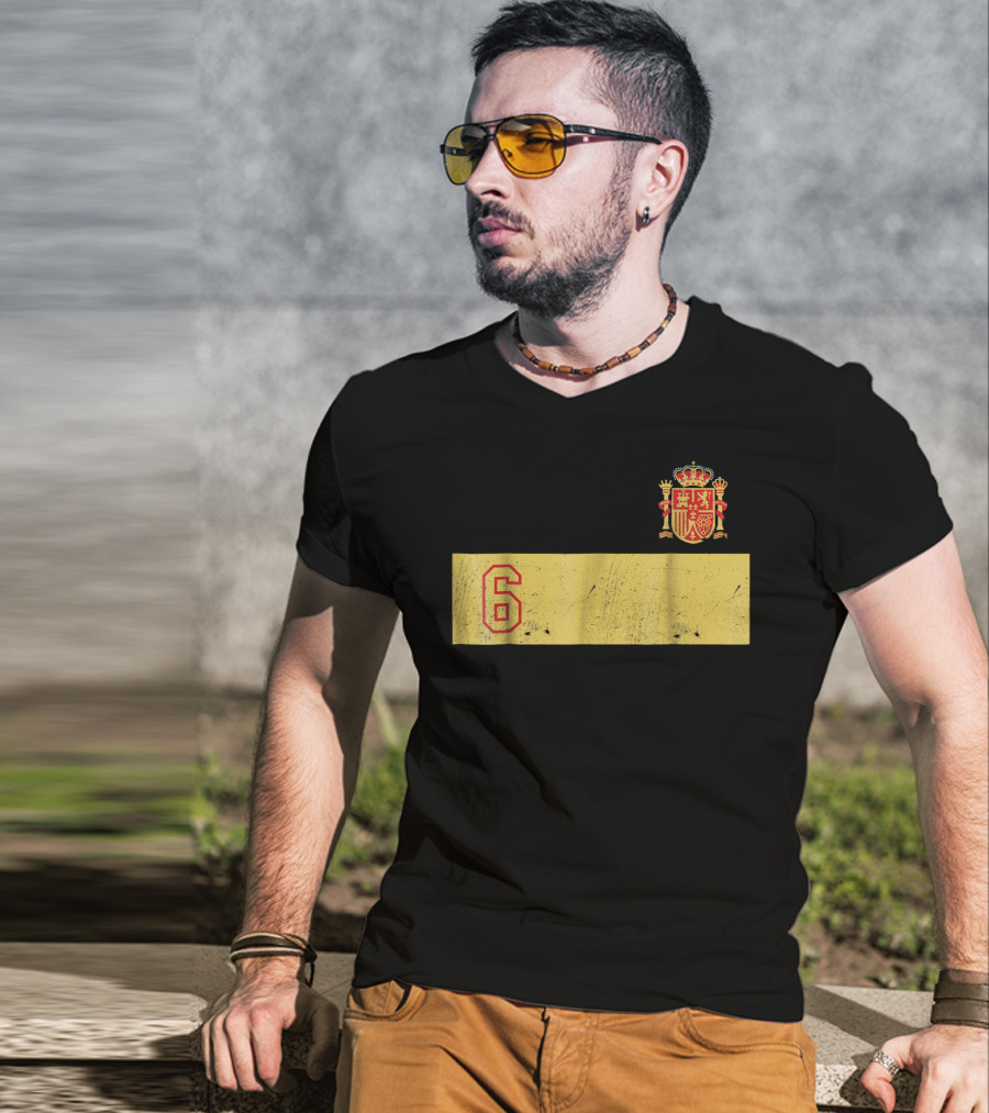 Espana Roja Futbol Camiseta Number 6 Crest T-Shirt